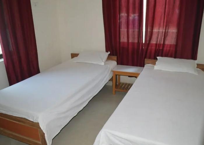 Middle Way Home Stay