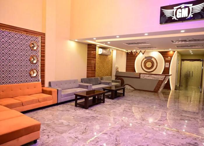 Hotel Om International
