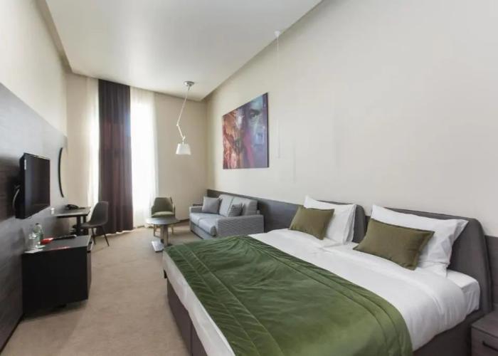 Hotel Grand Hedonist