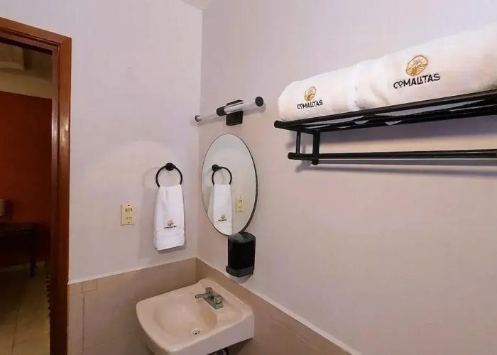 Comalitas Hotel Y Cafe