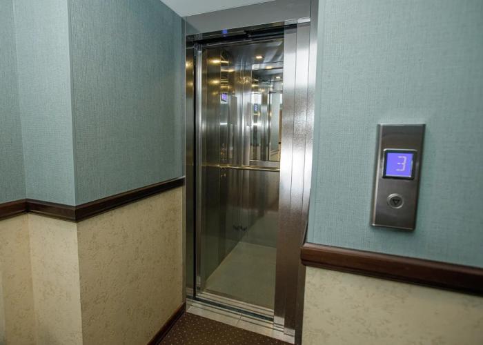 U Zolotyih Vorot Hotel