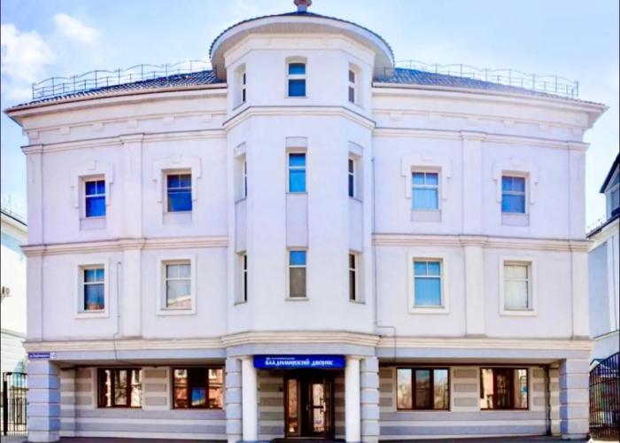 Vladimirskiy Dvorik Hotel