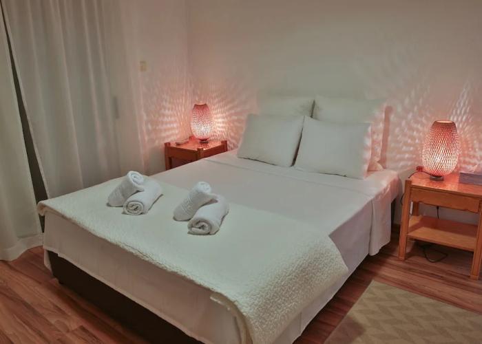 Nestor Hillside Moniatis House