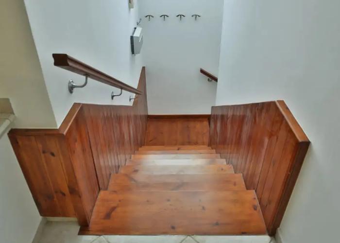 Nestor Hillside Moniatis House