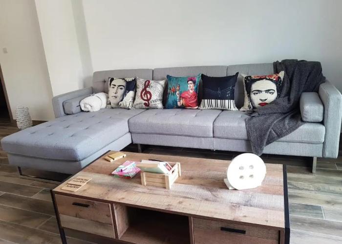 Evmelia Kakopetria Suites