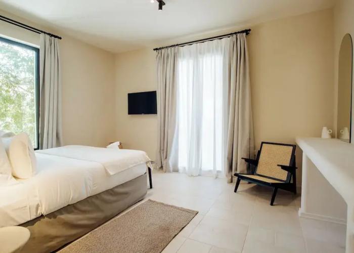 Thymises Boutique Hotel