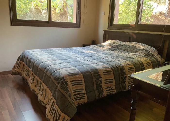 Beautiful 3 Bedr House in Arakapas With Fireplace