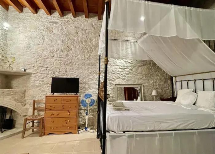 Juliet Suite Studio in Dhoros