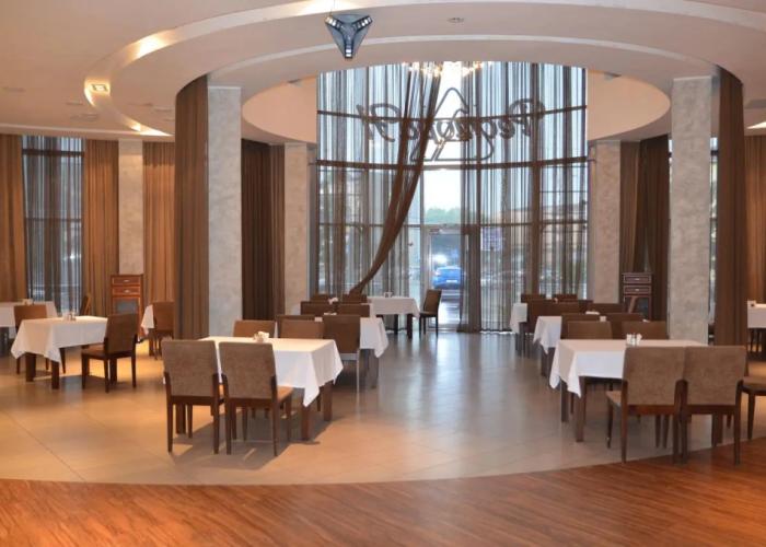 Atrium Hotel