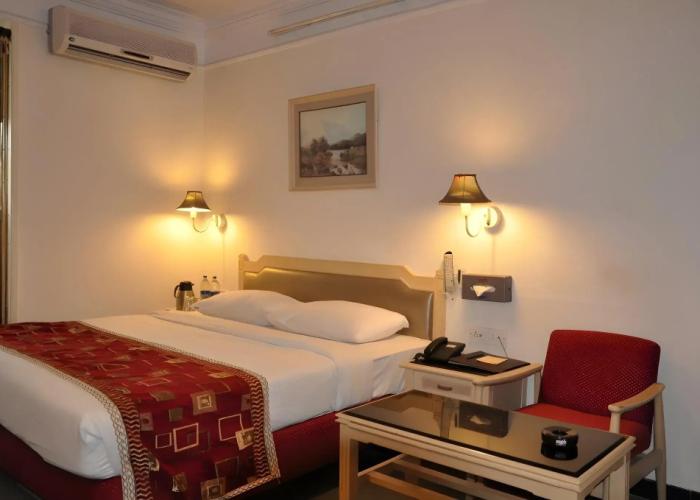 Hotel Sovereign