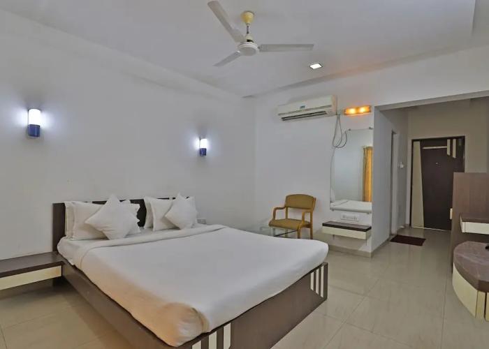 Utkarsh Hotel