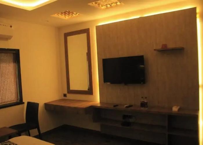 Sahyadri Guest House