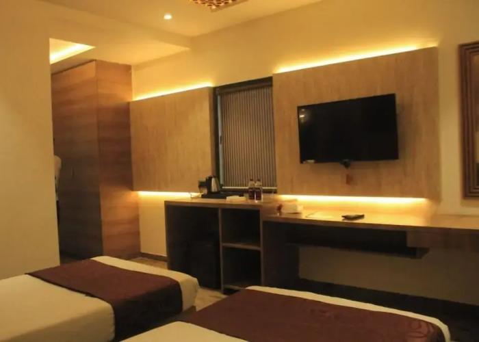 Sahyadri Guest House