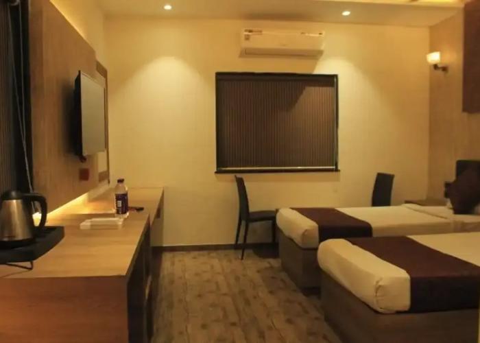 Sahyadri Guest House