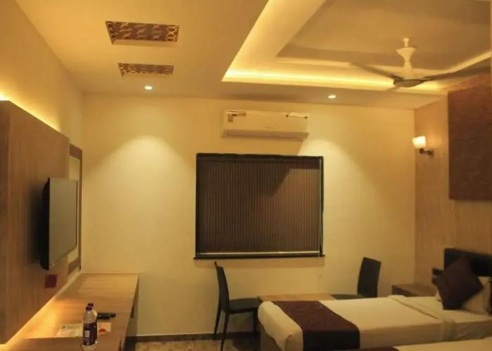Sahyadri Guest House