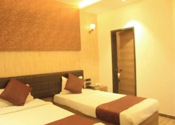 Sahyadri Guest House