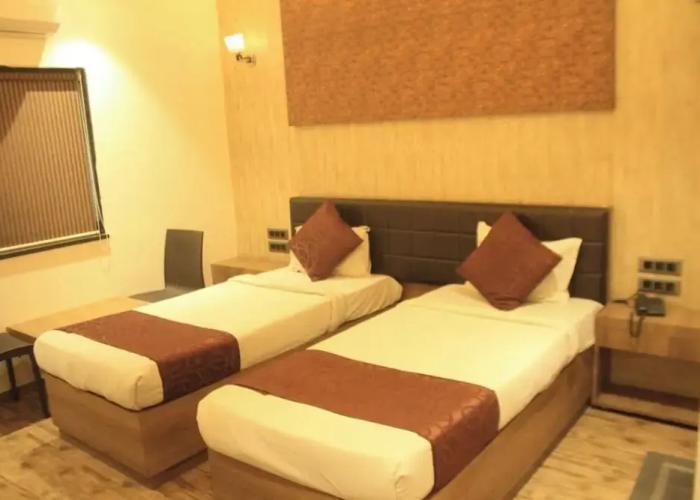 Sahyadri Guest House