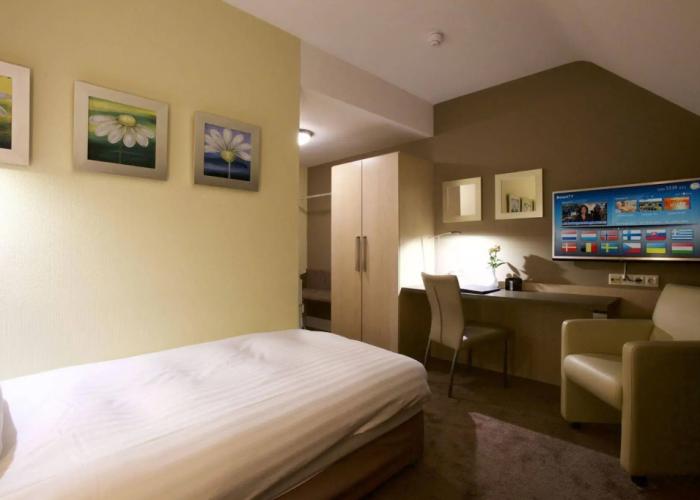 Hotel Arrows