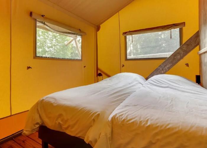 Tent Lodge With Sanitary Facilities