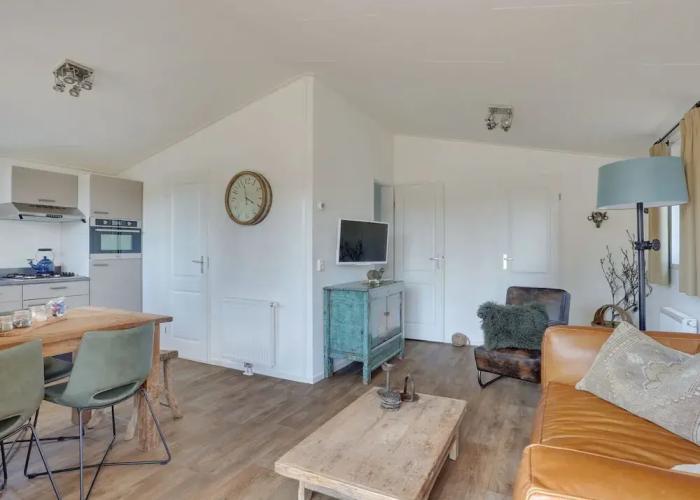 Bungalow With a Terrace at Bedafse Bergen