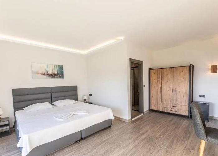 Tolstoy'un Bisikleti Otel