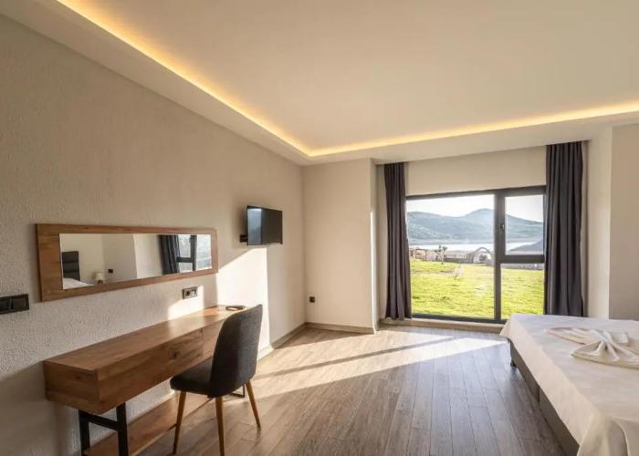 Tolstoy'un Bisikleti Otel