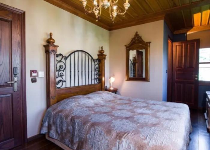 Kokkino Spiti Boutique Hotel
