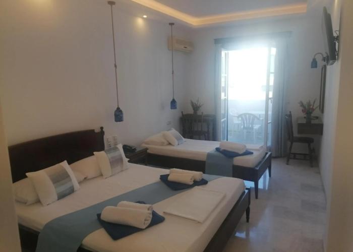 Adonis Hotel Naxos