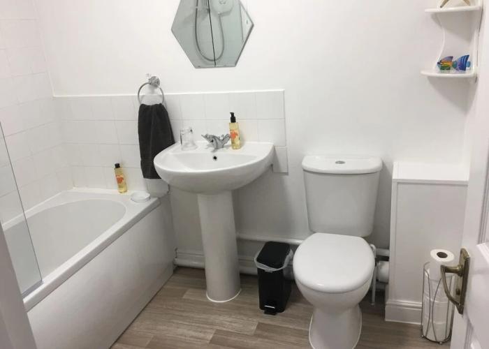 Eaton Ford Green Apartment