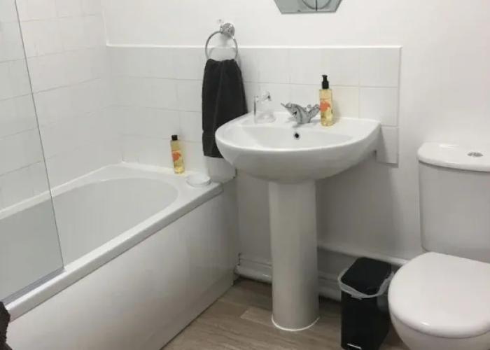 Eaton Ford Green Apartment