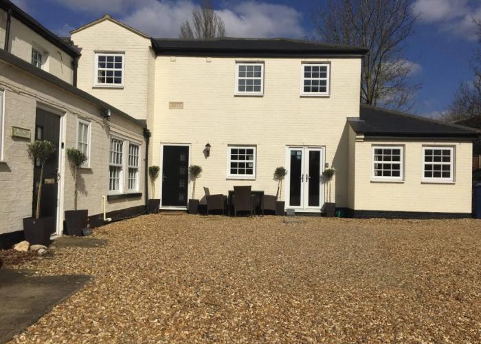 Courtyard Cottage - Great Paxton