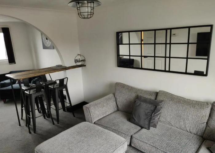 Riverside Park Penthouse Apartment In St Neots