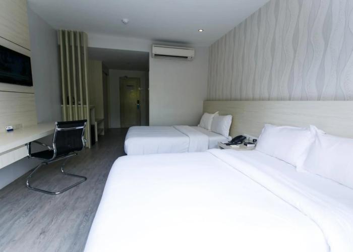 Solea Seaview Resort