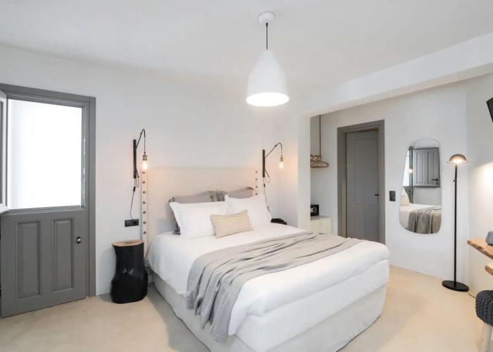 Chora Kythnos Suites