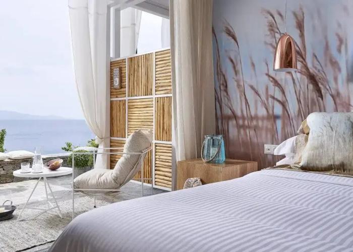 Canal Suites