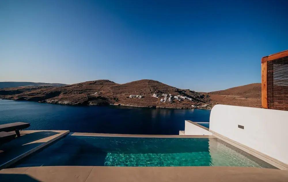 фото Ble Kythnos Suites