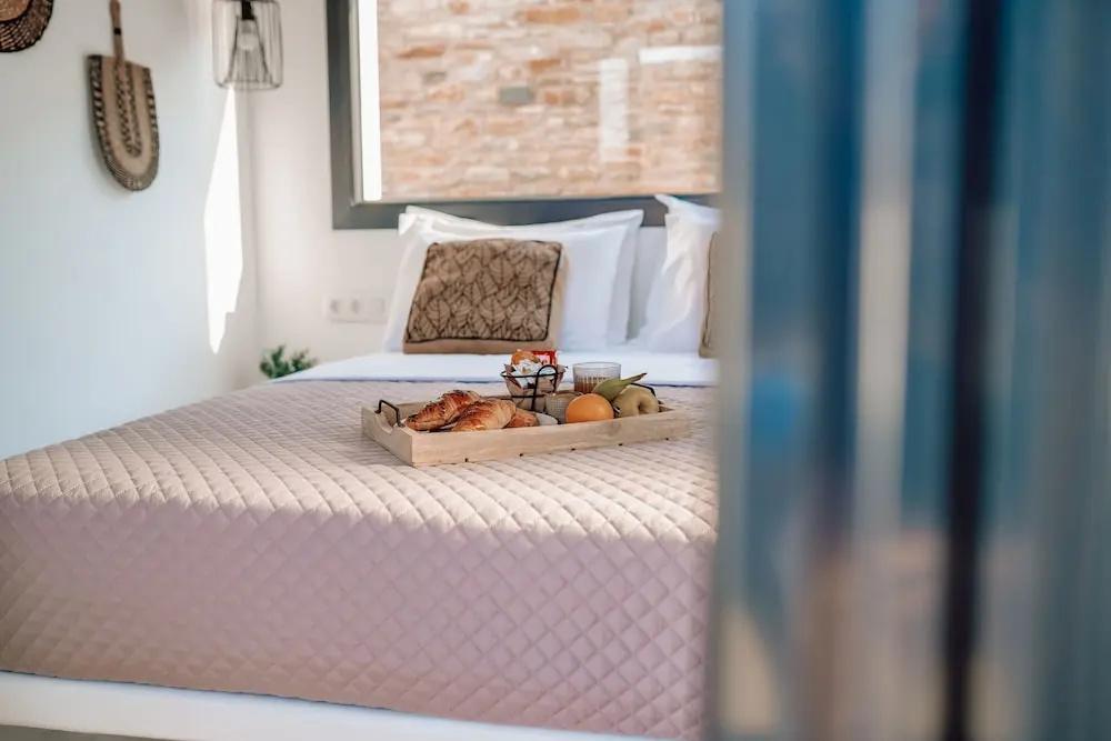 фото Ble Kythnos Suites
