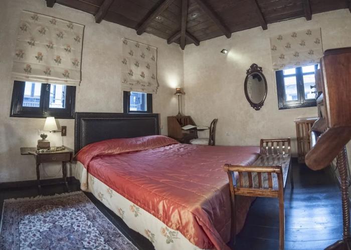Ostra Menalon Luxury Suites