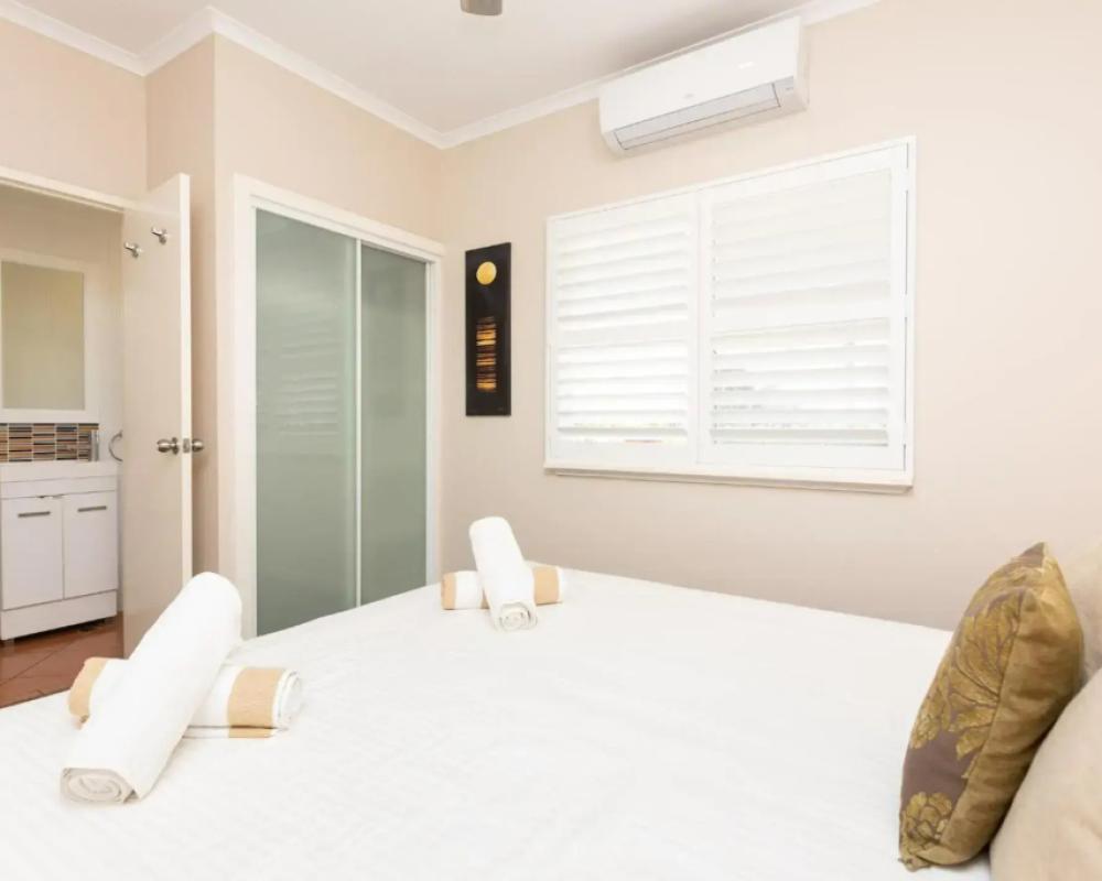 фото Seashells Broome