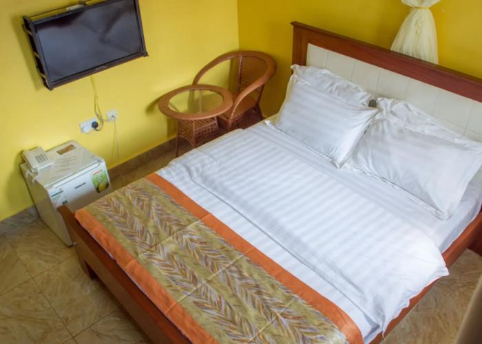 Jinja Safari Hotel