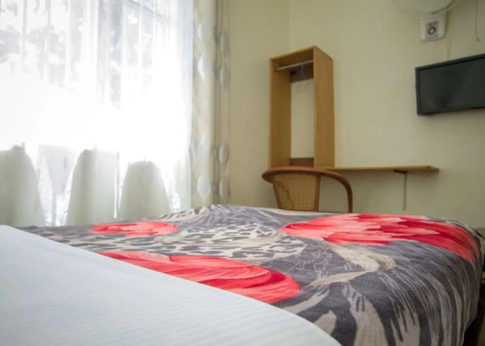Jinja Safari Hotel
