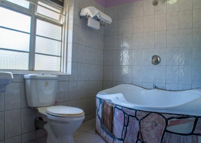 Jinja Safari Hotel
