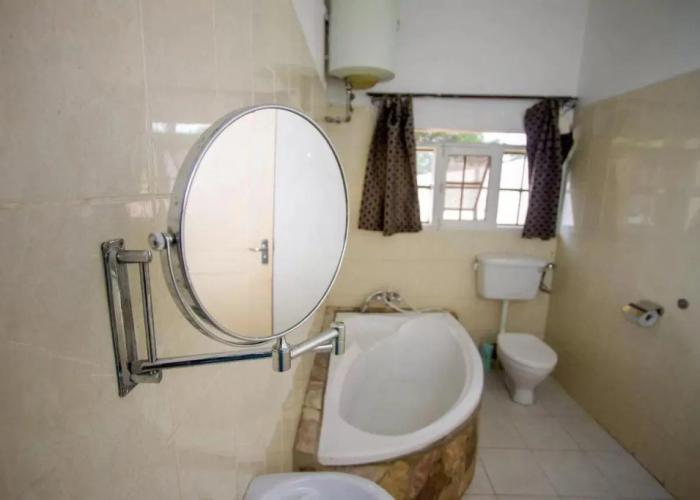 Jinja Safari Hotel