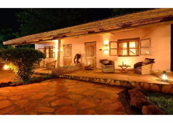 2 Friends Guest House