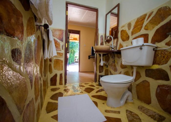 2 Friends Guest House