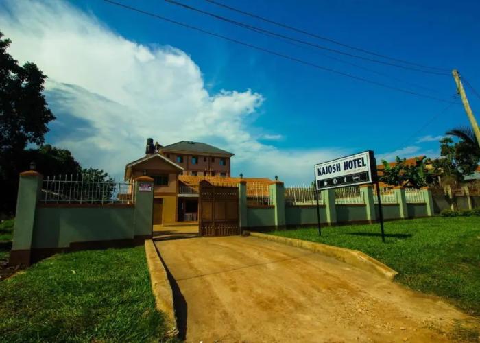 Kajosh Hotel