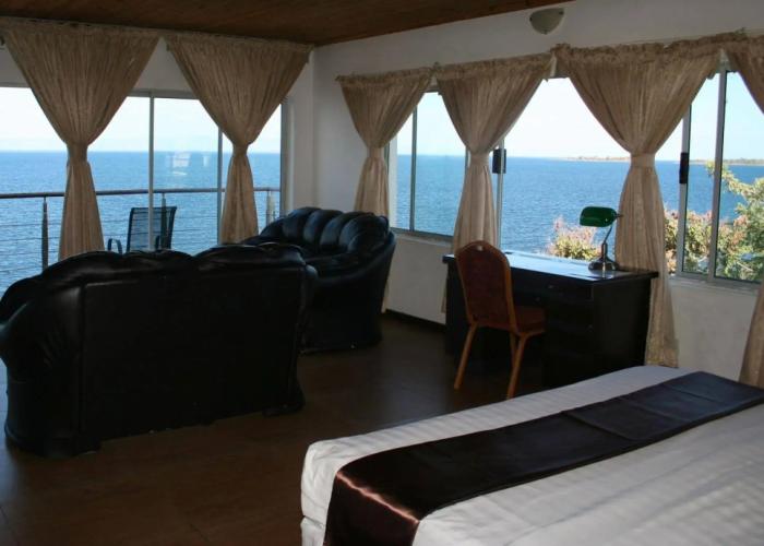 Lake Safari Lodge
