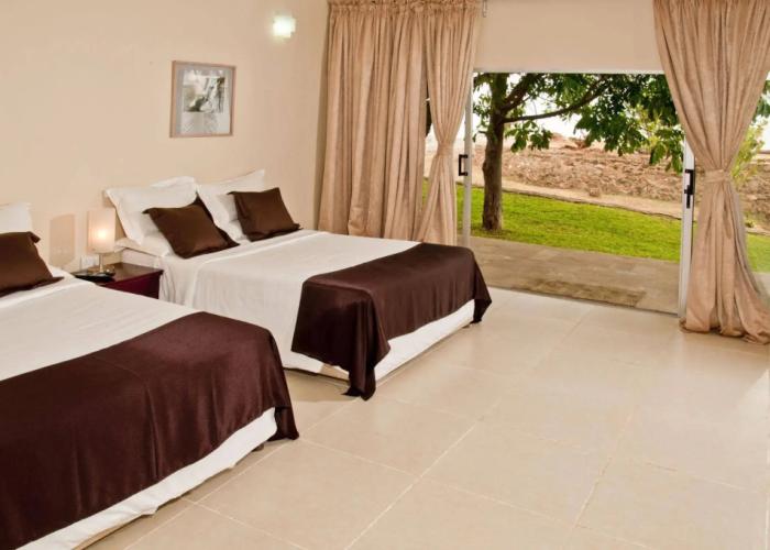 Lake Safari Lodge