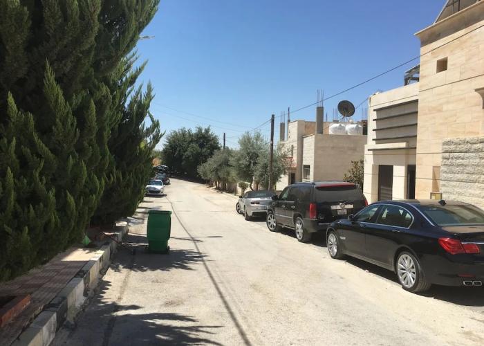 Dabouq luxury spaceous Apartment