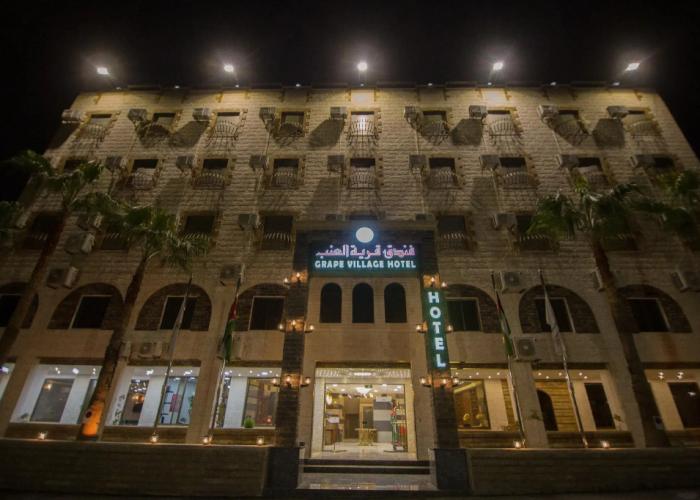 Grape Village Hotel